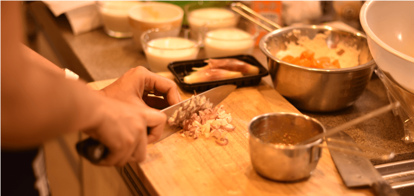 Cook Japanese dish with knife